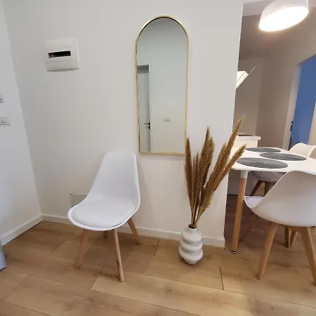 Salty Blue, 2 Bedroom Apartment, By The *